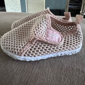 Kids Pink Mesh Slip-On Water Shoes